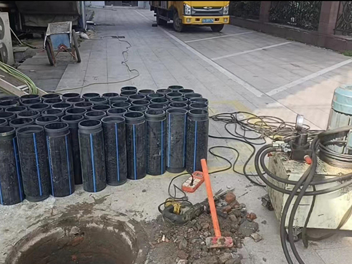 秀洲PE置换管厂家 DN315置换管 非开挖管短管置换